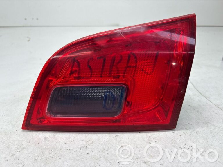 49e22bfd0acab6268799da46121e06dc-3e38716a1bbea1f14e189cfff9c19a03_rear_tail_lights