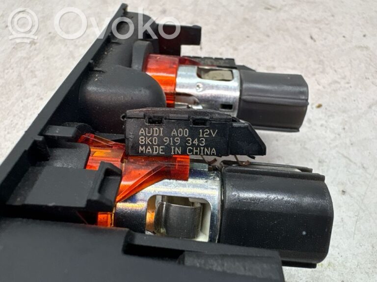 4a780a58762eda6f4ff538bd0402e784-782e8e64070c78a153a9f3440f68a1b9_12_v_socket__rear_