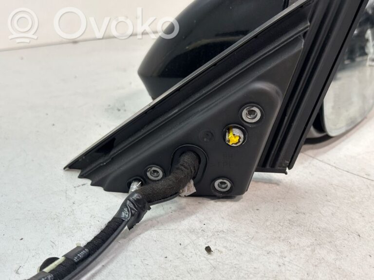 4ac0f4a27f830d61f93aa62e0f2f8d92-adb1e796b4fe584f33b7bed7f6ee1553_front_door_electric_wing_mirror