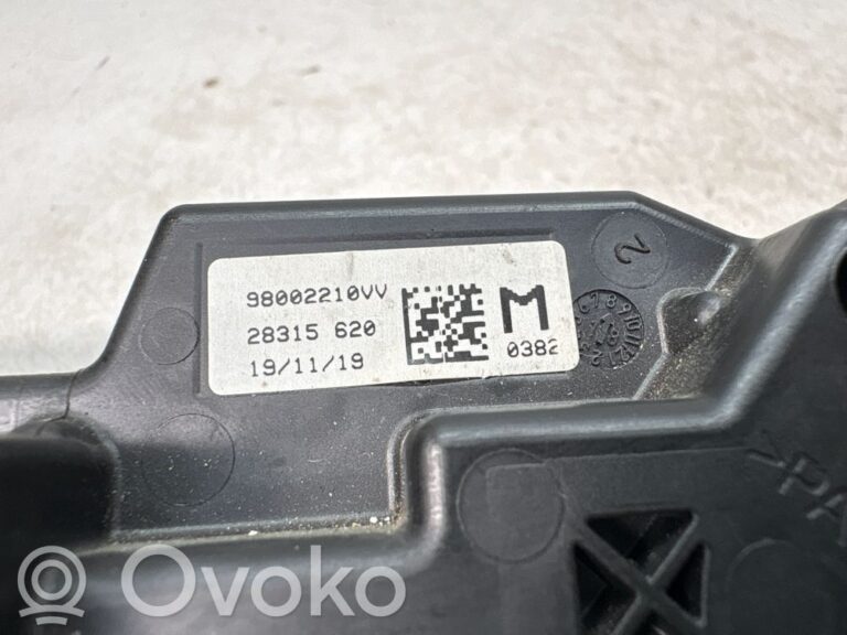4ac15b3208350e2416475f90a0e4a7b7-ac4b34cb8204a36bdc0dbeb9a7c03582_gear_shifter_selector