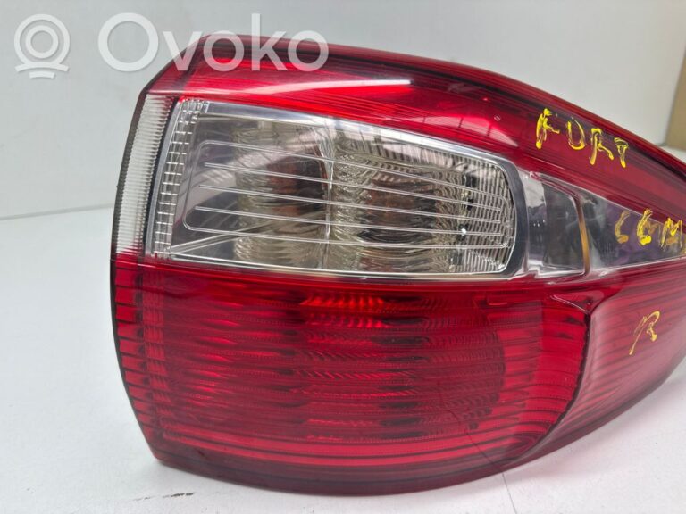 4acbe00b5f4631eb03e242d68c2c99d6-5506631890b9d04c3e41fd671479a936_rear_tail_lights
