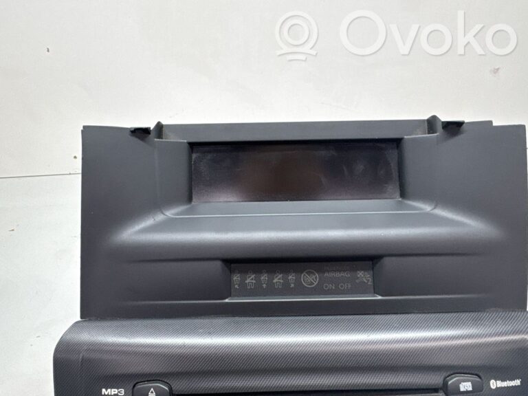 4cb2bb71fbeece9a88de3782bd68438f-10db8b3e26b99aeb4af84ffd9ea95976_screen_display_small_screen