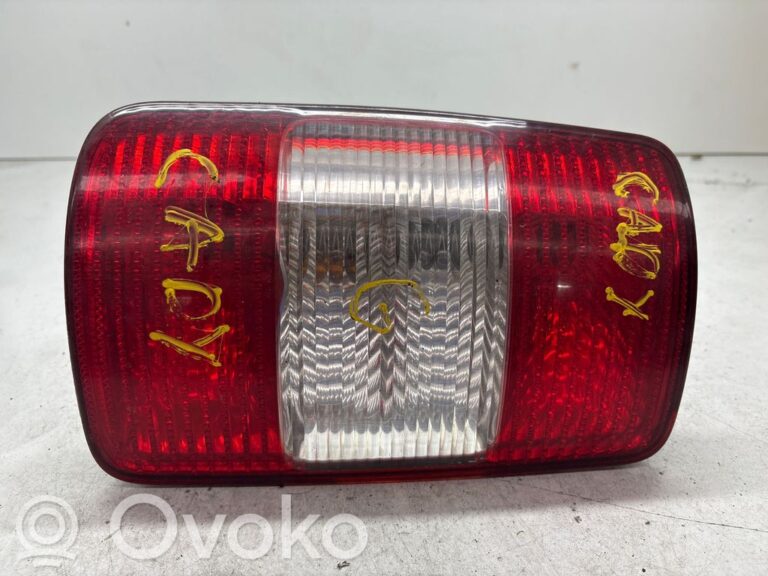 4cd53ffd085d21da005f604bbf6001f0-4345556ff51315461b141dbb1201fb93_rear_tail_lights