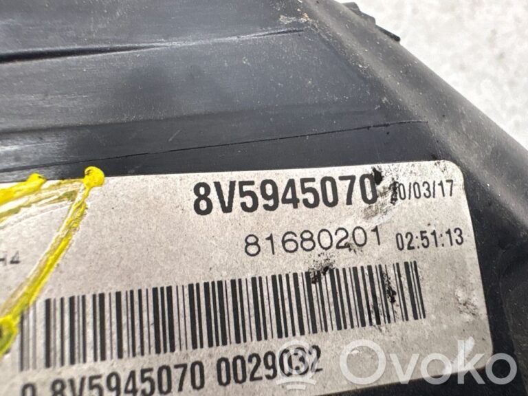4d2093a1ddba47d68e52c58a03fdb410-d5dd4ac622d8e305cfc6efaef2943e83_rear_tail_lights