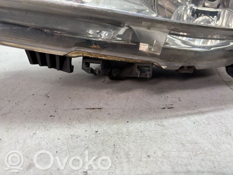 4e8ed30eb15c6c797fe231483cef9641-d73be08267f798d70c70248551e50830_headlight_headlamp