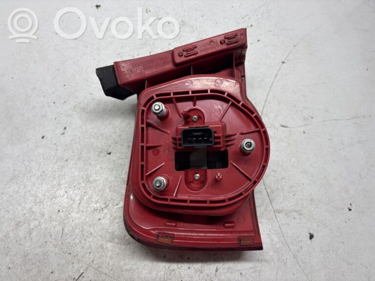 4f14c3d99090d612240854bdb08ee62f-fd7e353f2ff5afd155e024d6ccb4f51b_rear_tail_lights