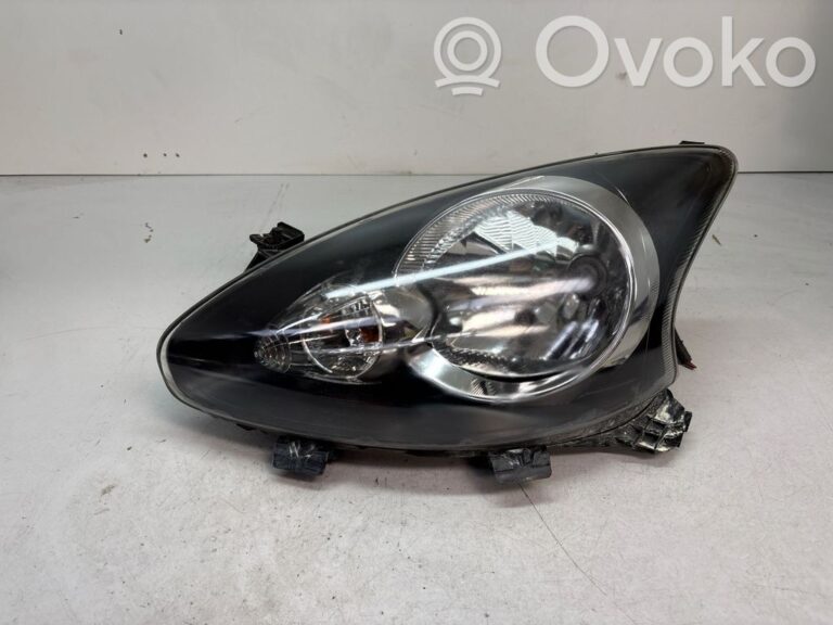 4f9fa1a9301c6e522ca9c018a17a4e3f-fc97cc1da7360f7a715c190f9c00c2df_headlight_headlamp