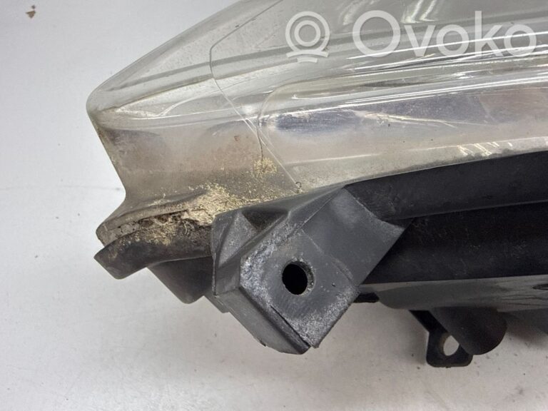 504e7d7e6479d3077e35272c2963fad8-8a1a7933d00016737bd44bf74f442bb8_headlight_headlamp