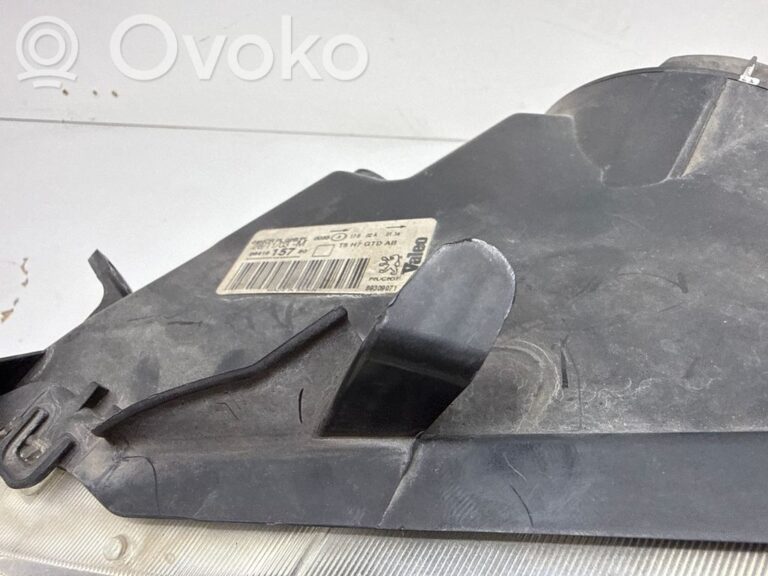 5085ae91448c03e61706109d535256af-fb4a6f120257926c68948080d2eeca2f_headlight_headlamp