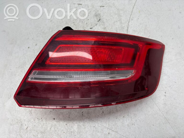 512605d850be0fa4155226c6c92b6684-0cfd05885c3415ad383219ae9d0fbc32_rear_tail_lights