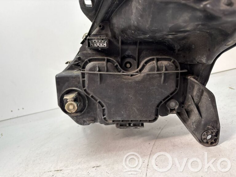 514aa22a24c22fec303766772797ec77-39ff6c406814047f1734f9f53ccf27b8_headlight_headlamp