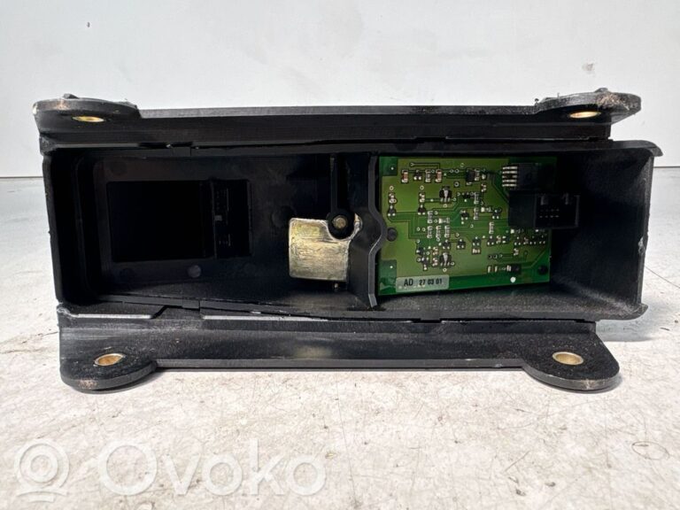 527ab6153037dd0e3a5727156683a725-08717e2d398fd51292055b4db950f99f_gear_shifter_selector