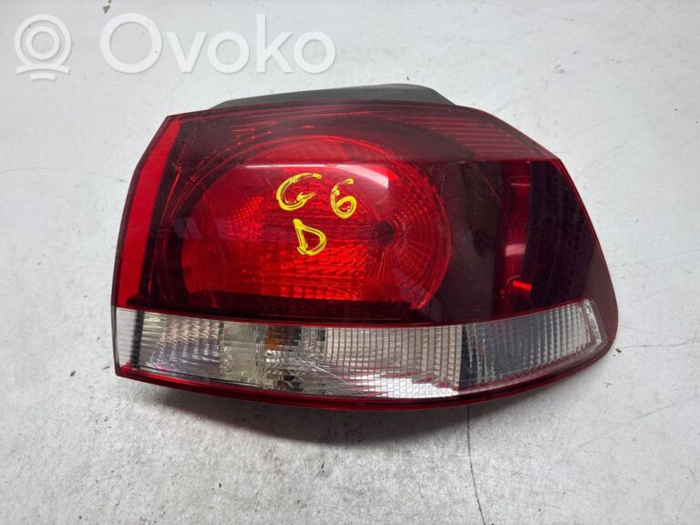 52edeca8dd5500fd15a0ce5f2cf0f8cf-ba598347d35b1b9c3378e321dc5b5ccb_rear_tail_lights