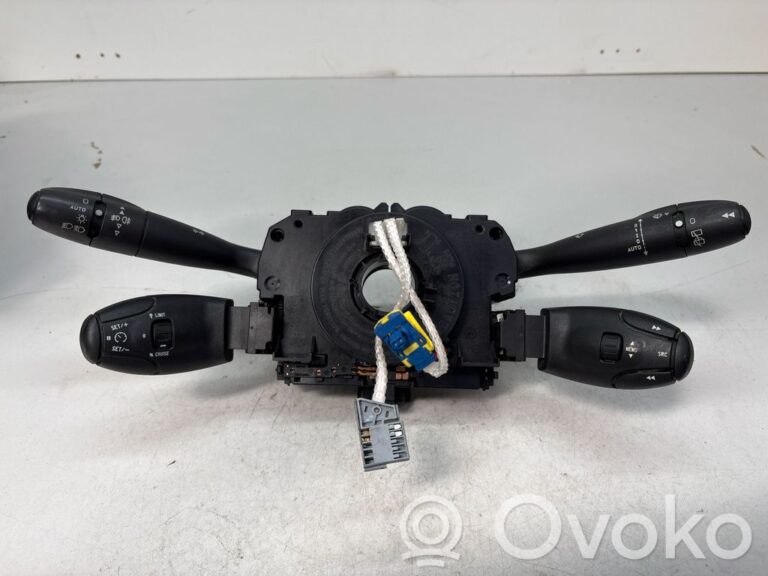 531957b871a71bceec5942efc5531aa2-29fcd21a63eafb36248d976ee4590f2d_light_switch