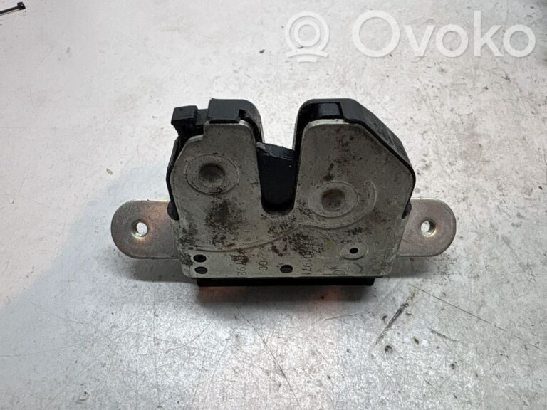 54063c29c1ee9e8612fabeccb89a4a07-61649b6eb8ef88547daecf577bb672c6_tailgate_trunk_boot_lock_catch_latch