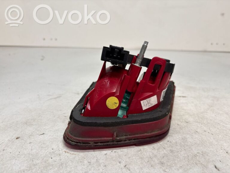 547c9af5052d24052a0af1c39da41382-a04d5f6c887b381ea8c42917c4d9ac88_tailgate_rear_tail_lights