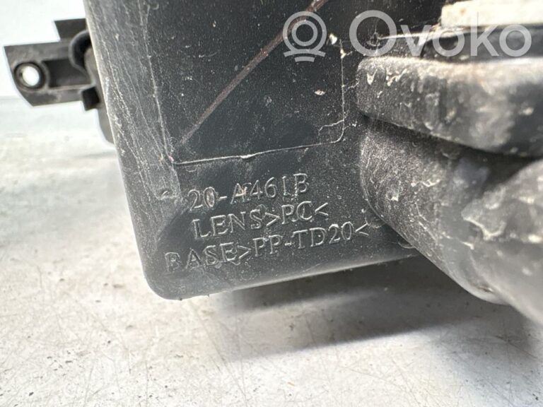 5586613651260a86f6f34575aa3e36f9-1a61be016ba5b4fa619ab6c745c6638a_headlight_headlamp