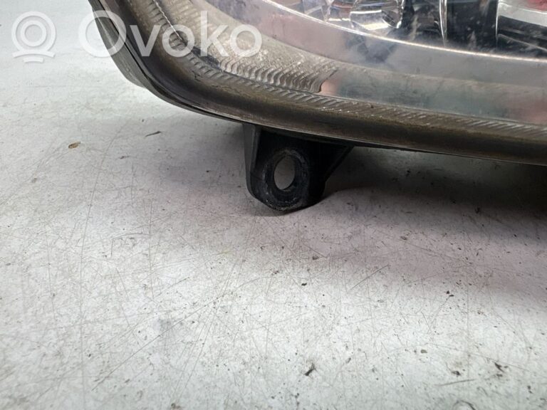 55ae519601bf901f08dbc748feafccf6-635d2810f660ee7918bd3c83794fd496_front_fog_light