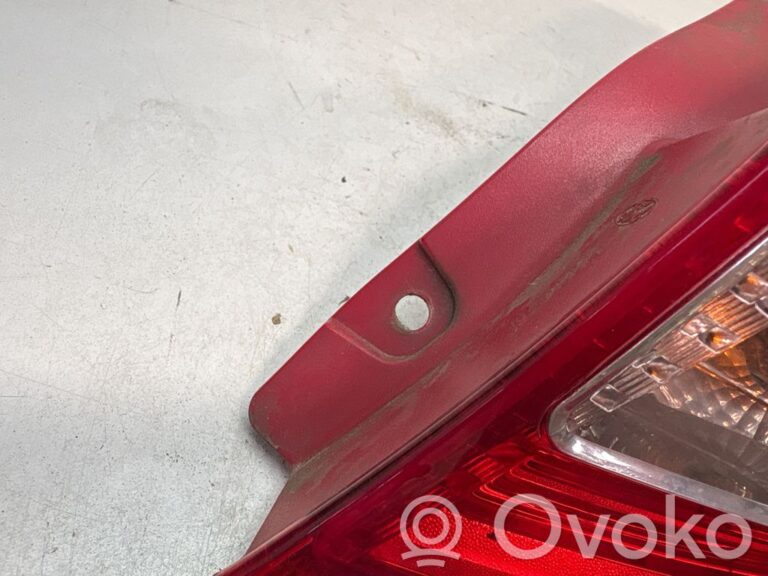 57f81c037c665dd088b0472519fadc83-3084ce0c4971b556fd2eead4a9b9348f_rear_tail_lights