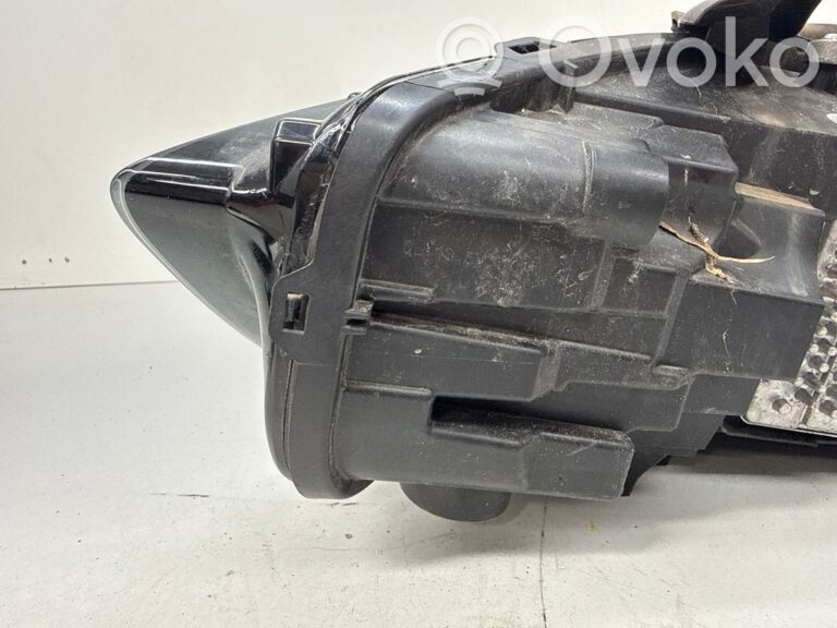 58519b1b7ba42da8427bc92aad4009e2-f2845979a82d9e70a9f24bde1c522f26_headlight_headlamp