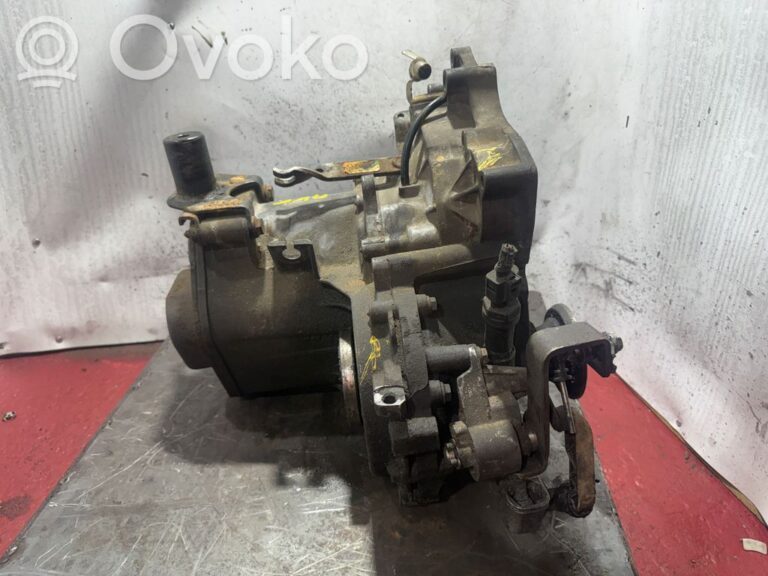 59516c90fc51c845d2c3704f30b77fb2-64793ef37097efb438b9fdd1183cef3b_manual_5_speed_gearbox