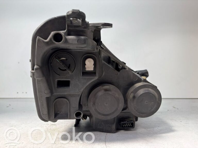 597ba132509f7dd693aa29909866f79f-a9fb104af2cfdbb0809cb963dce8aa37_headlight_headlamp