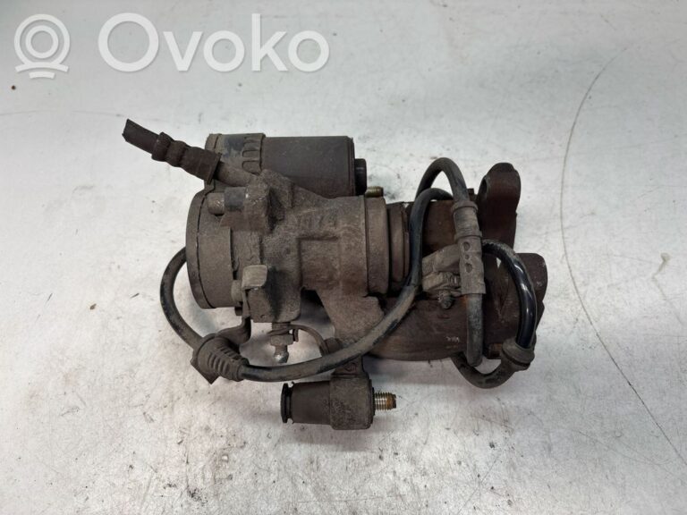 59f0334a4977d9553b555f6ad4709c73-1922973a62b4d1ce88c89090ac51a8c7_rear_brake_caliper