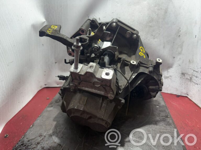 5bb9583f2049832e7788ed1ea78502a7-738b71d1cc650f8dfd0d596632fb3d79_manual_6_speed_gearbox