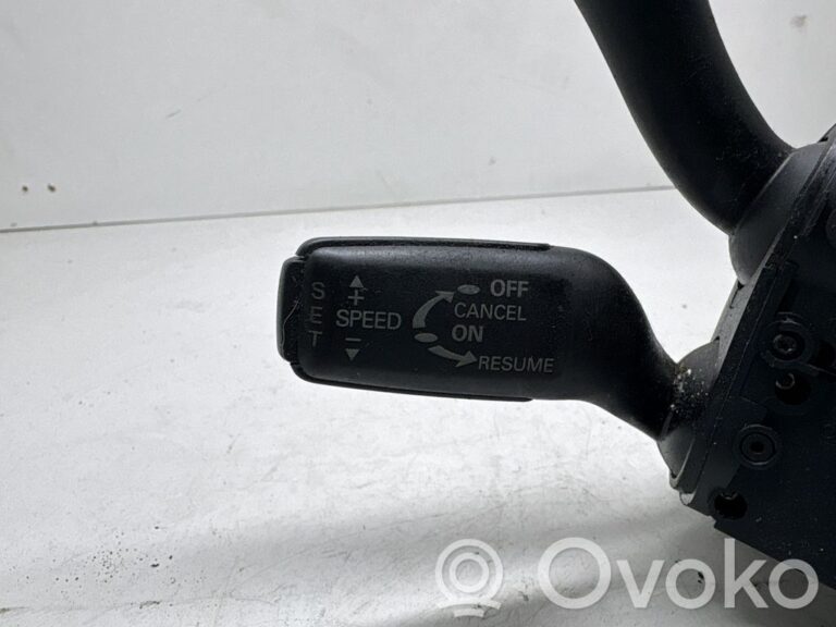 5bee0e44668c5a69017f79323a3c930f-aa37b2dbadf799f4a320e1be72022c9c_wiper_turn_signal_indicator_stalk_switch