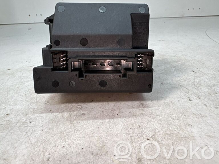 5c15a40c039353bcf8eb14ce8c23f2d6-f783094c290a04f1ca2e0956f7ed257a_ignition_lock