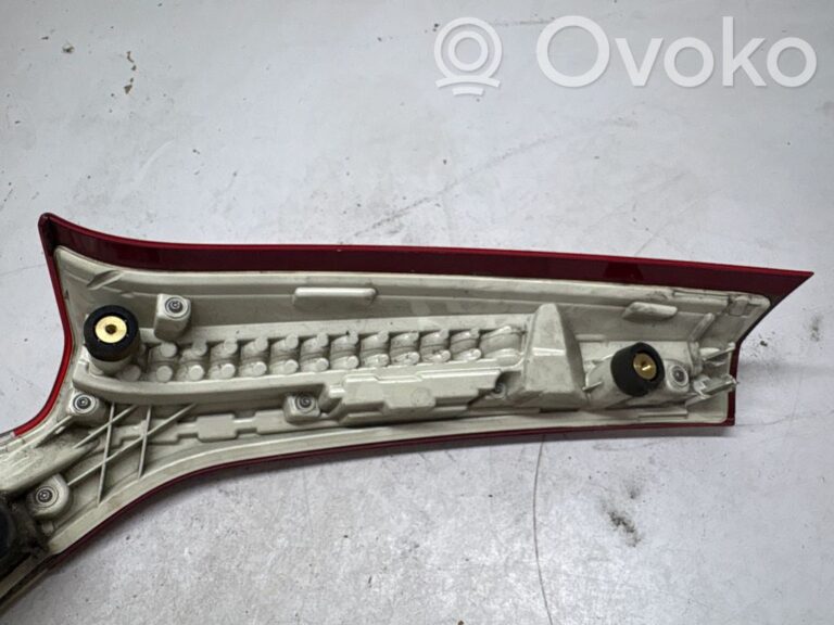 5de0f14642a097e777f983d43076140b-93e28bbeca1d9871f1b8c053b824602c_tailgate_rear_tail_lights
