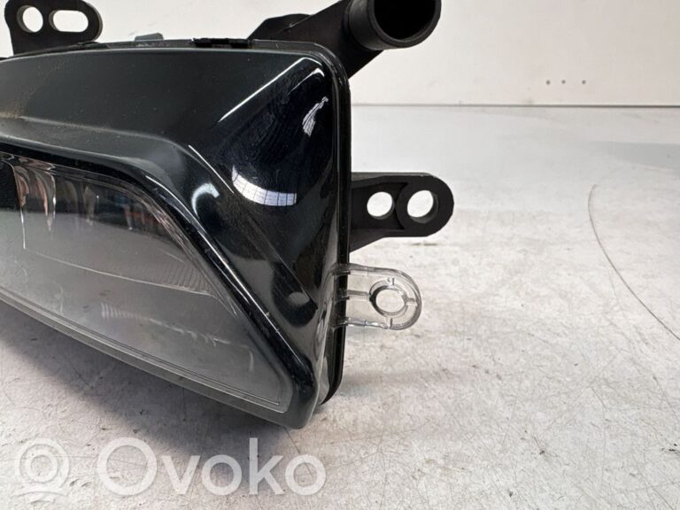 5e22490ff1b69ecfb1351afffcd73536-6ba940dc058e4bfefbc159811da0fd8c_front_fog_light