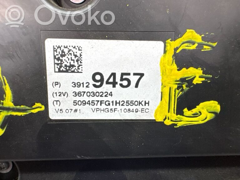 5f9dd0945ff5a5ee90d49cb24172f8ba-fd9eeb63a5ffa10f7a842c9cb687c61a_speedometer__instrument_cluster_