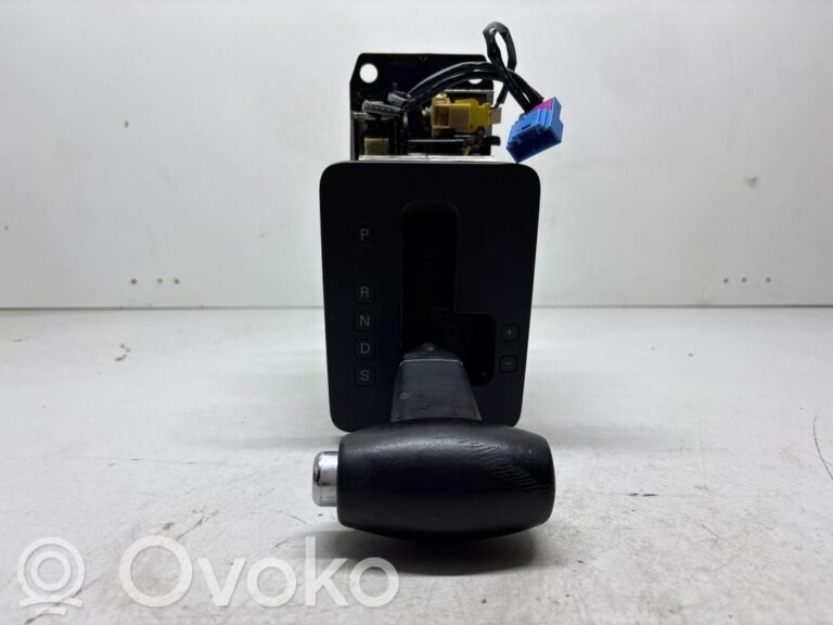 605f1c23e4b2a673cd9d0ec0d55e7ef1-307399c338aea3a8152c8e74510f7776_gear_shifter_selector
