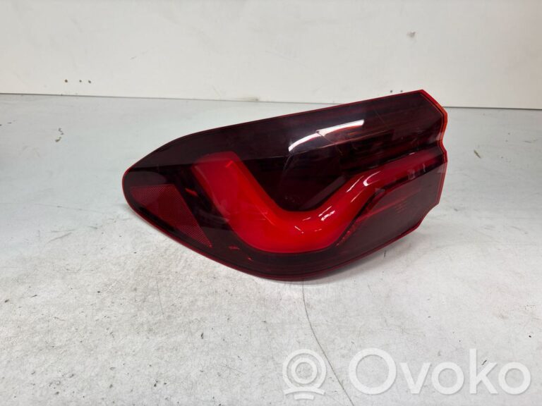 615df9e61a5bb3fe5f8fdc770f9d537d-86b1c8f146ad84f1ff0b52590cd88324_rear_tail_lights