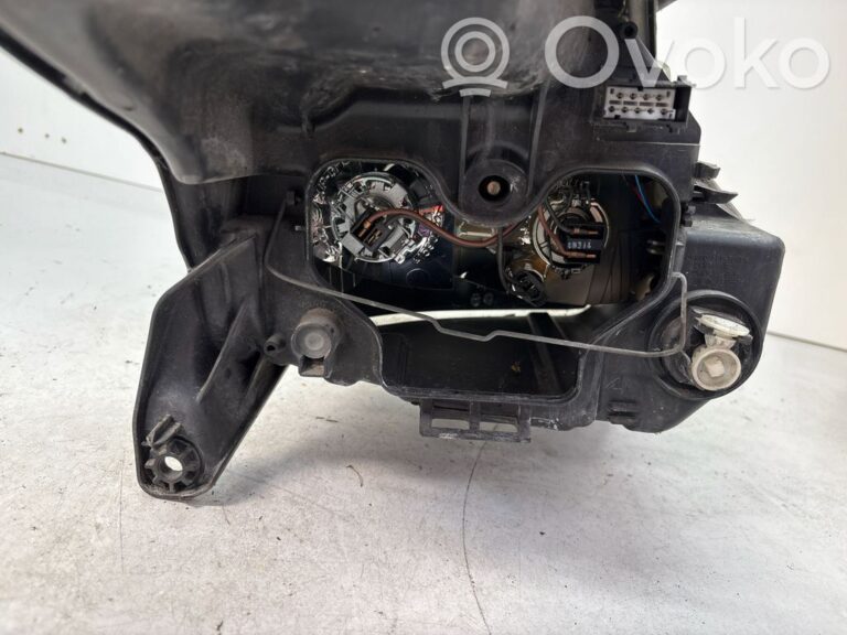 622a57cb98dcef297e778c08da9e63ae-93c145a9c0caf16974d4d8e73c149d56_headlight_headlamp