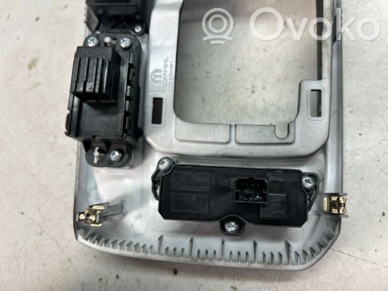 631ef46bcb68079fe5fe2ae90a7bfc5a-4b1b92b8c69c3742442c6b37ae740229_gear_shifter_surround_trim_plastic