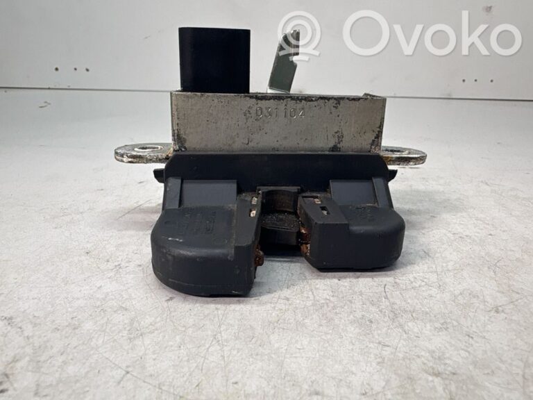 63adeb9f1584945fbe4aecdc36b01f62-da53e4597d89261362a6a416645ce14d_tailgate_trunk_boot_lock_catch_latch