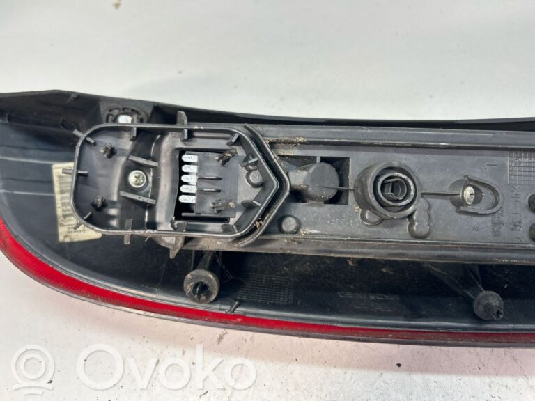 6445776430b0ee7d254db612a5fae567-184b53c2ca894c06087b0f1ef81ca266_rear_tail_lights