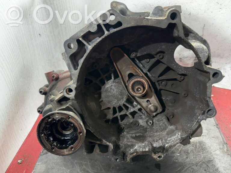 6565ce60b3140bcc9f14886126485e7c-7d8b94b8e3ce25db0d9eee28eccb534c_manual_5_speed_gearbox