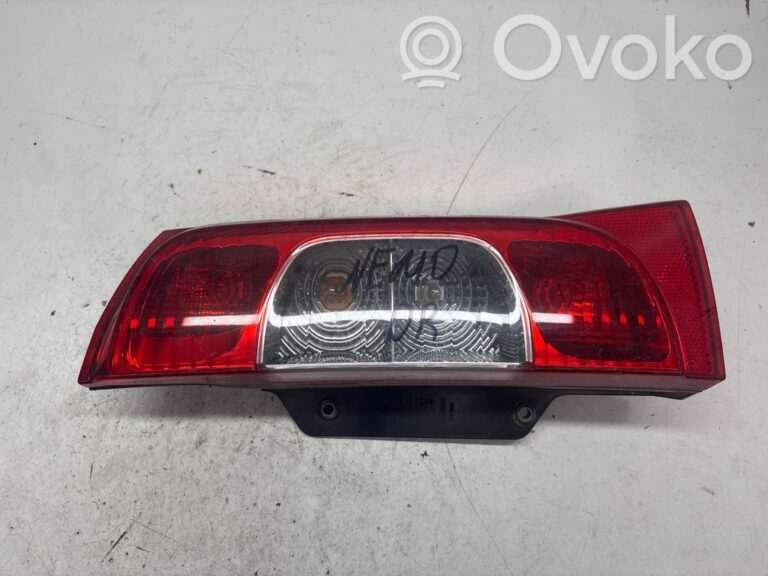 65c5c6bea91724e3f3657283a8647e64-97b4aab82da640d4a1f83c05d561f027_rear_tail_lights