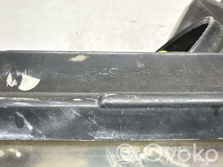 65f72c51030341fe33b18fbde8b6eeb7-d8ce00bd10f7324a705ecad18ebd7292_headlight_headlamp