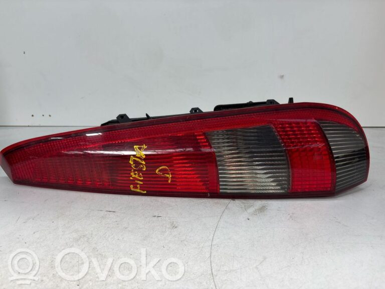 68bd14adff1a45fb0e3c99d184b61679-d512ca39b9da0e80f771244a662df525_rear_tail_lights
