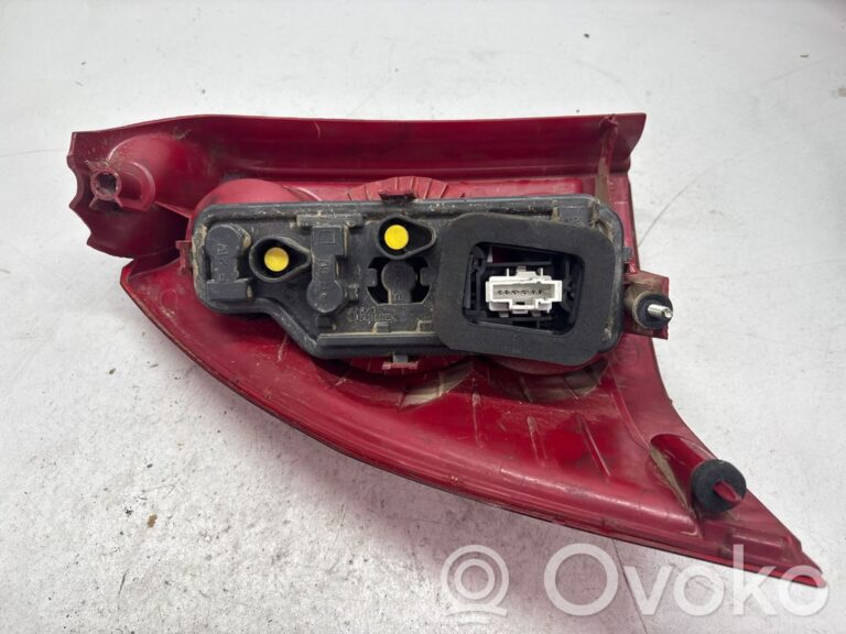 6a770ca6fcef75bf49b0bfb421ac0021-067537f9727b51c9afb0e1ec29b1622f_rear_tail_lights