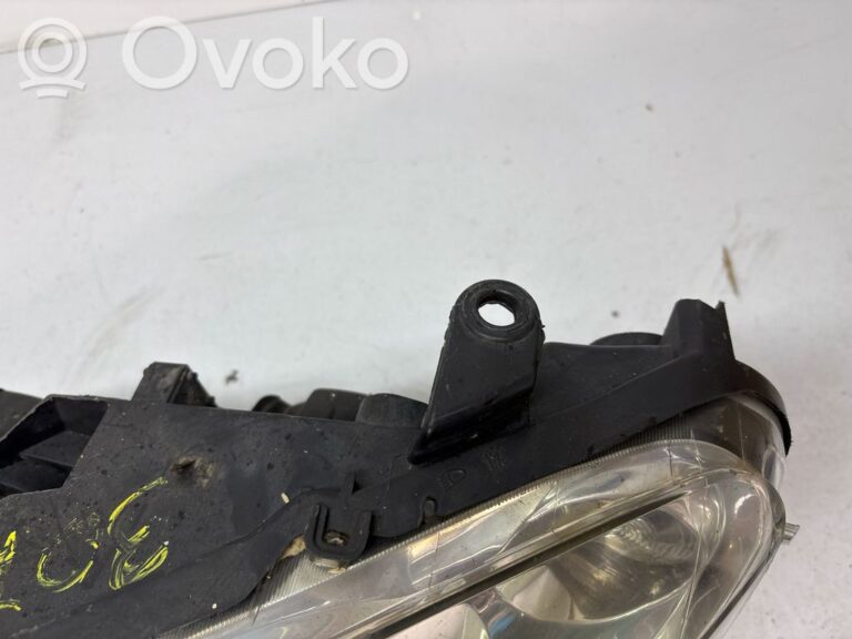 6ac3479c56e674671a464ece08cdf6ea-ecf273e02e62f8e316838b1918431b15_headlight_headlamp