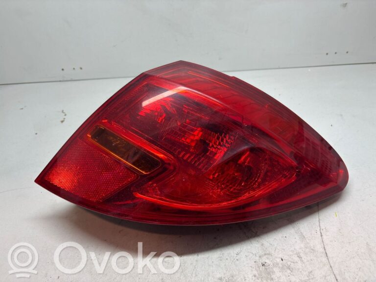 6ad32d8ff5268b63798dfa43bd3b26db-9447dd0c61d81d4415e0998b2fe6ba33_rear_tail_lights