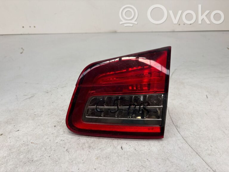 6bb12cf6e775158303440a3ed0db9a0b-b9acdf8314e854050e9eb36df02e627c_rear_tail_lights