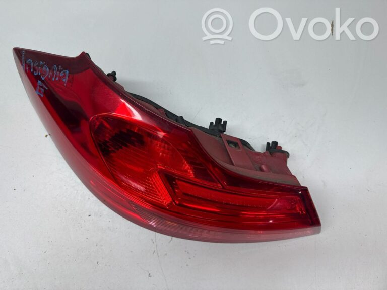 6c105a9ee03ec2e4b26d2b04d37af781-25efde64d770d487e0be2b88765d8792_rear_tail_lights