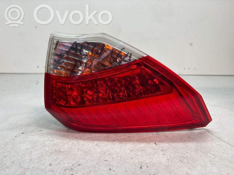6c5eff6dcfb2e05e4193f797efe2d412-32bc9a521dc67e32313c9fbc99da9a6e_rear_tail_lights