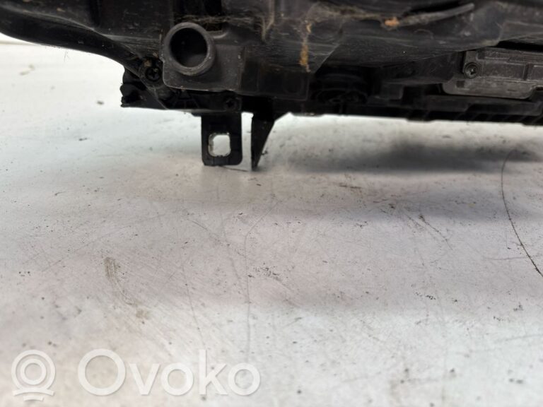 6c89851da4bbaab5746fcea6dcf5747a-f46d0d483c610791e40c3727f6647506_headlight_headlamp